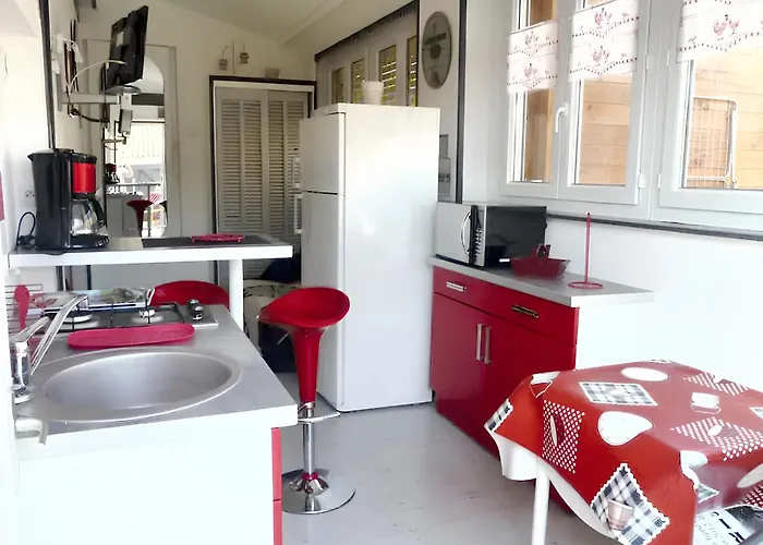 Maison Charmante à Avec Jardin La Rochelle (Charente-Maritime)